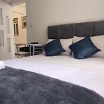 Nice And New Apartment Near The Airport
