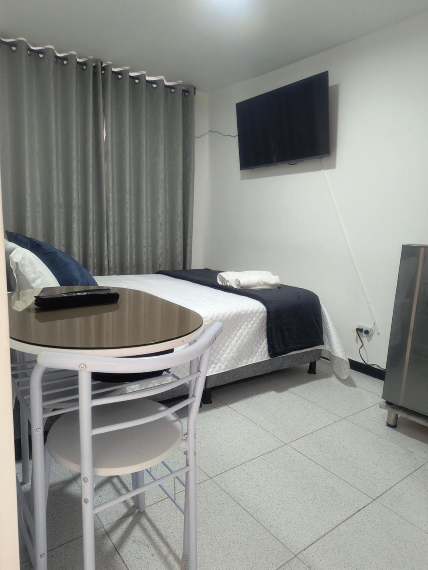 And New Near The Airport Apartamento